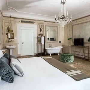 Bed & Breakfast Oltrarno Splendid, Florence
